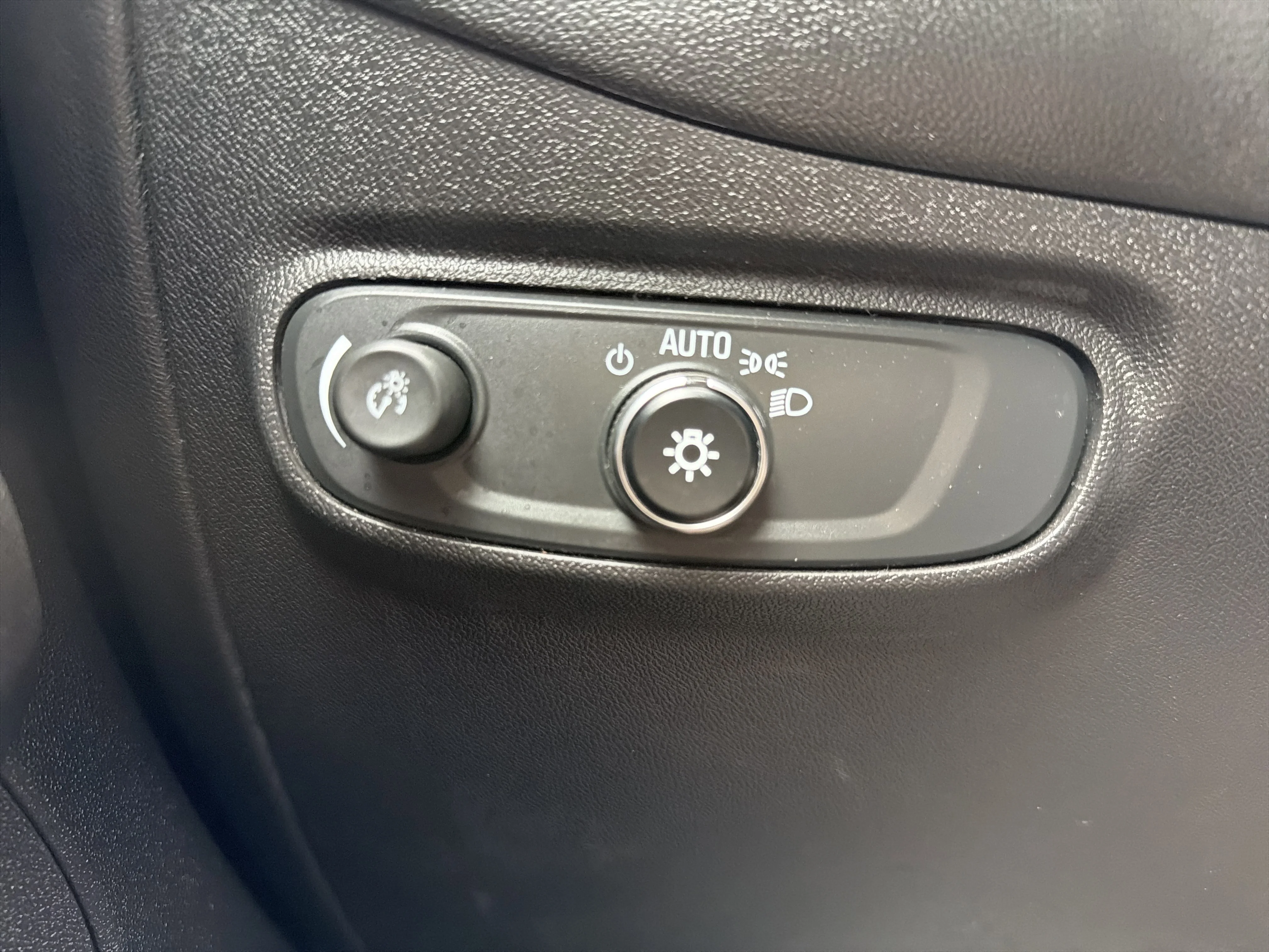 Used 2021 Midnight Blue Metallic Chevrolet LT image 25