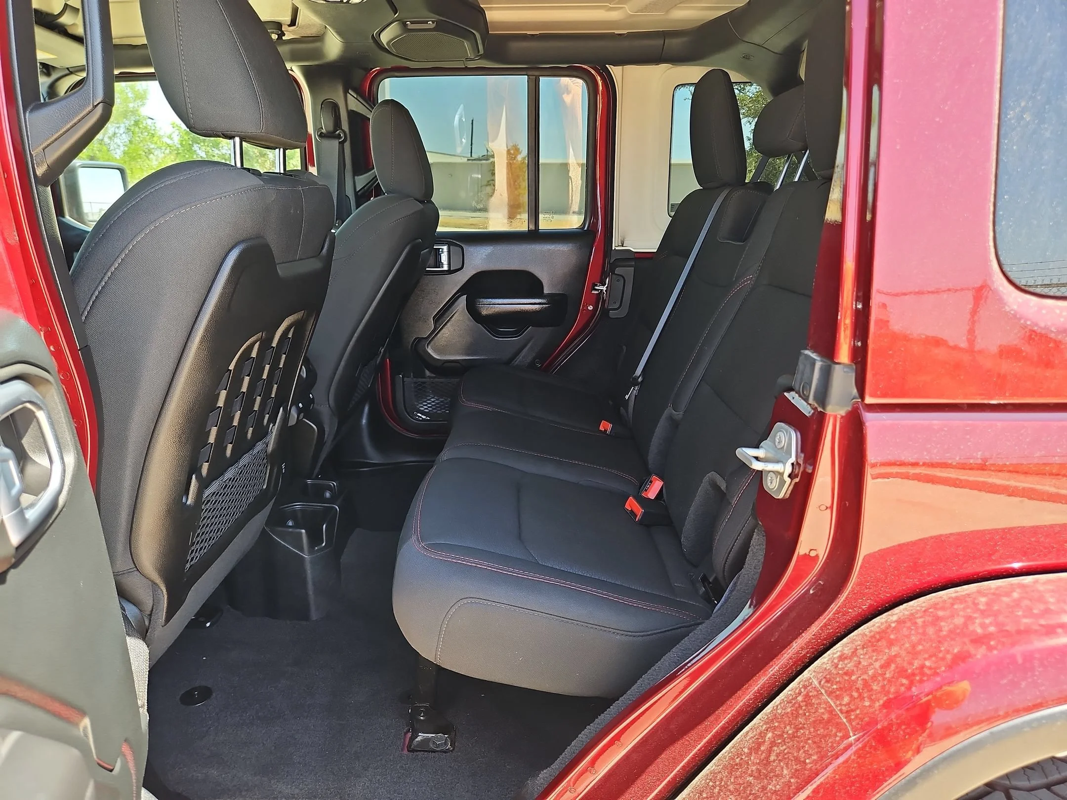 Used 2021 Red Jeep Unlimited Rubicon image 21