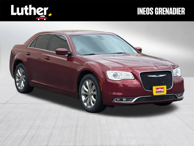 2017 Chrysler 300 Limited