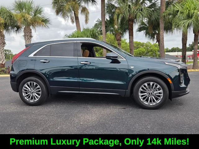 Used 2025 Green Cadillac Premium Luxury image 8