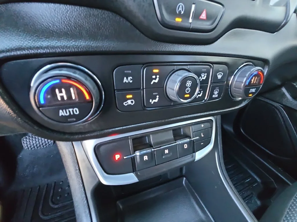 Used 2022 MARINE METALLIC GMC SLE image 23