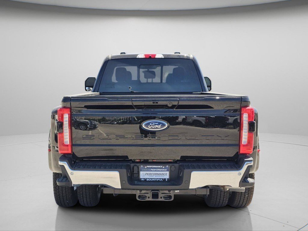 New 2026 Agate Black Metallic Ford LARIAT image 26