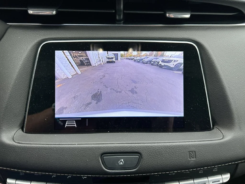 Used 2019 RADIANT SILVER METALLIC Cadillac AWD Premium Luxury image 17