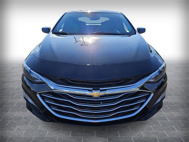 2023 Chevrolet Malibu 1LT photo 2