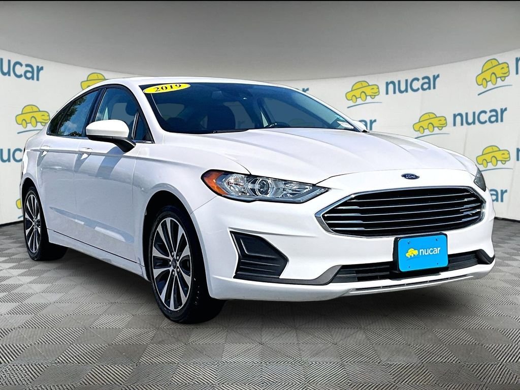 Used 2019 White Ford SE image 1