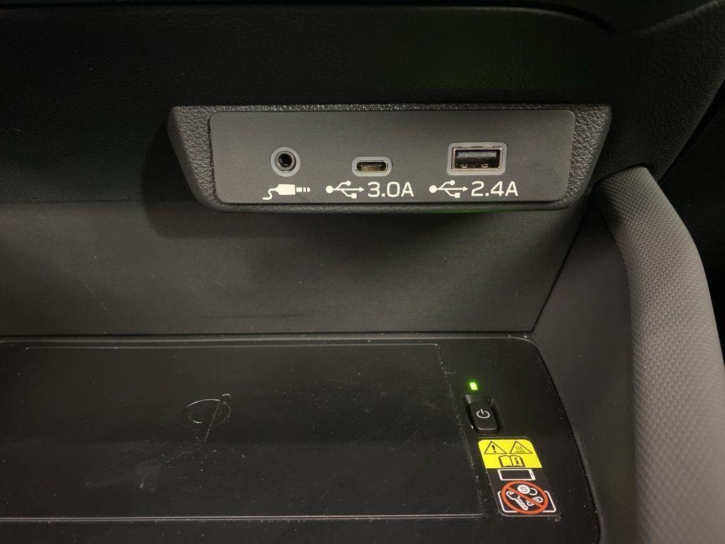 New 2025 Crystal Black Silica Subaru Touring image 21
