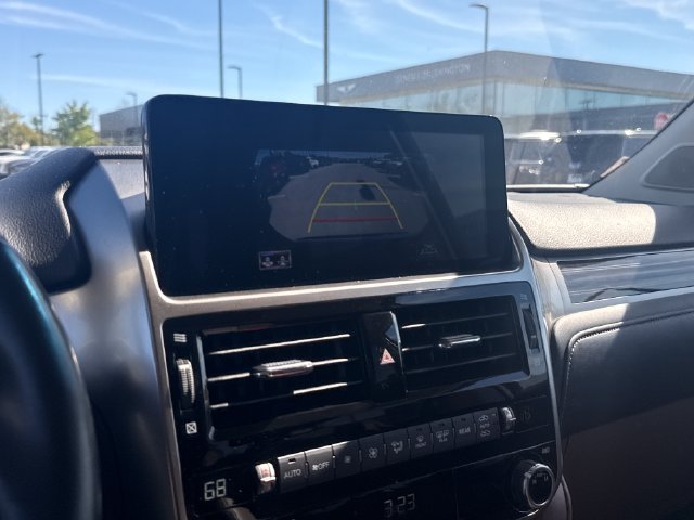 Used 2022 Black Lexus 460 image 20