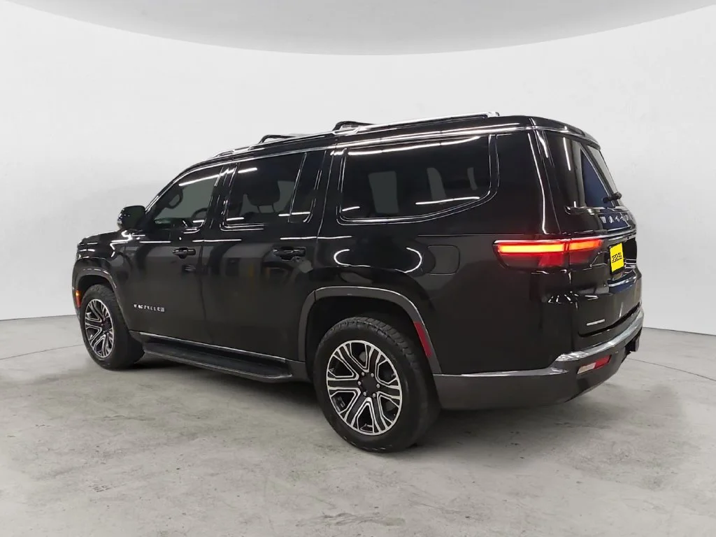 Used 2022 Black Jeep Series III image 11