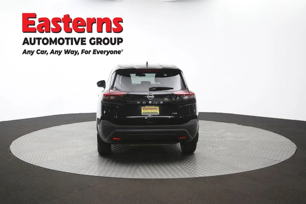 Used 2023 Black Nissan S image 34