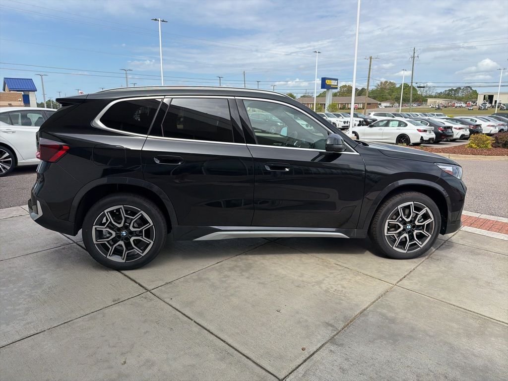 Used 2026 Black BMW xDrive28i image 7