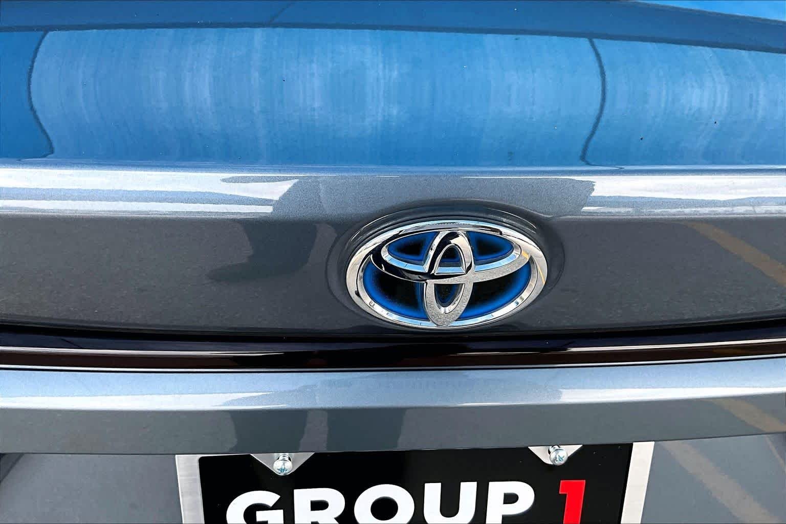 Used 2025 Celestite Toyota Hybrid LE image 60