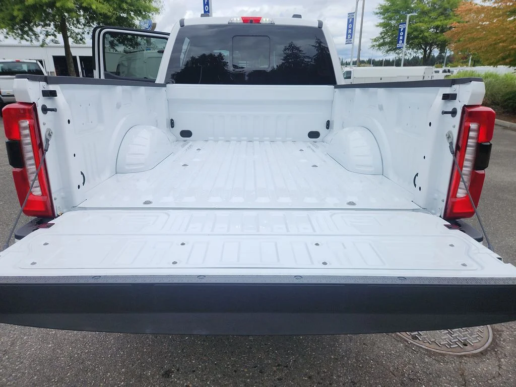 New 2026 White Ford XL image 28
