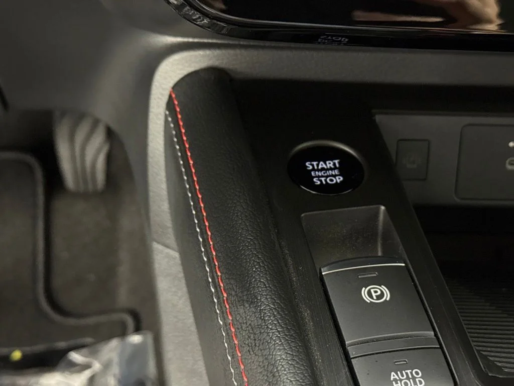 2026 Nissan KICKS SR - Photo 30