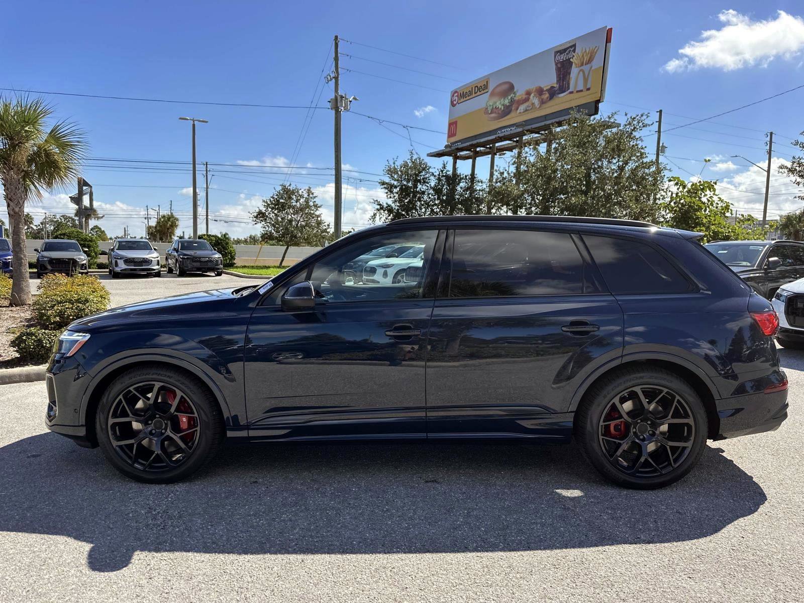 2026 Audi SQ7 Prestige photo 2