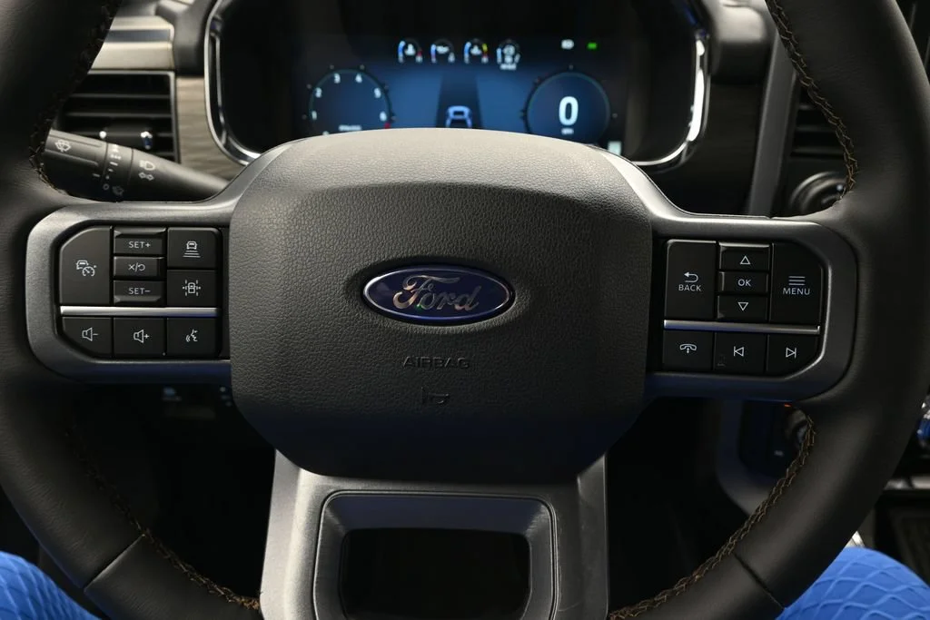 New 2026 Gray Ford Lariat image 32