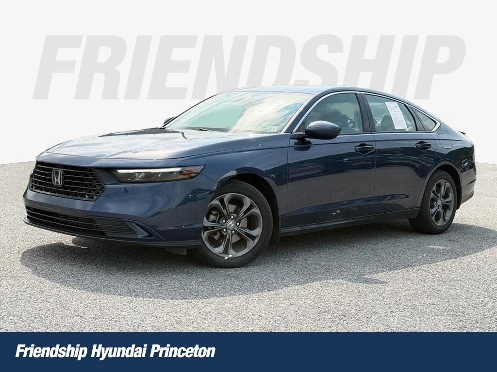 Used 2023  Honda EX image 1