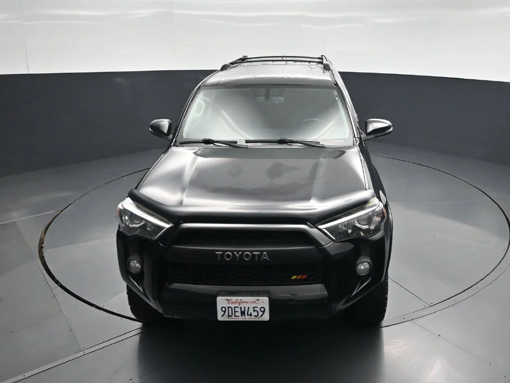 Used 2018 Black Toyota SR5 Premium image 36