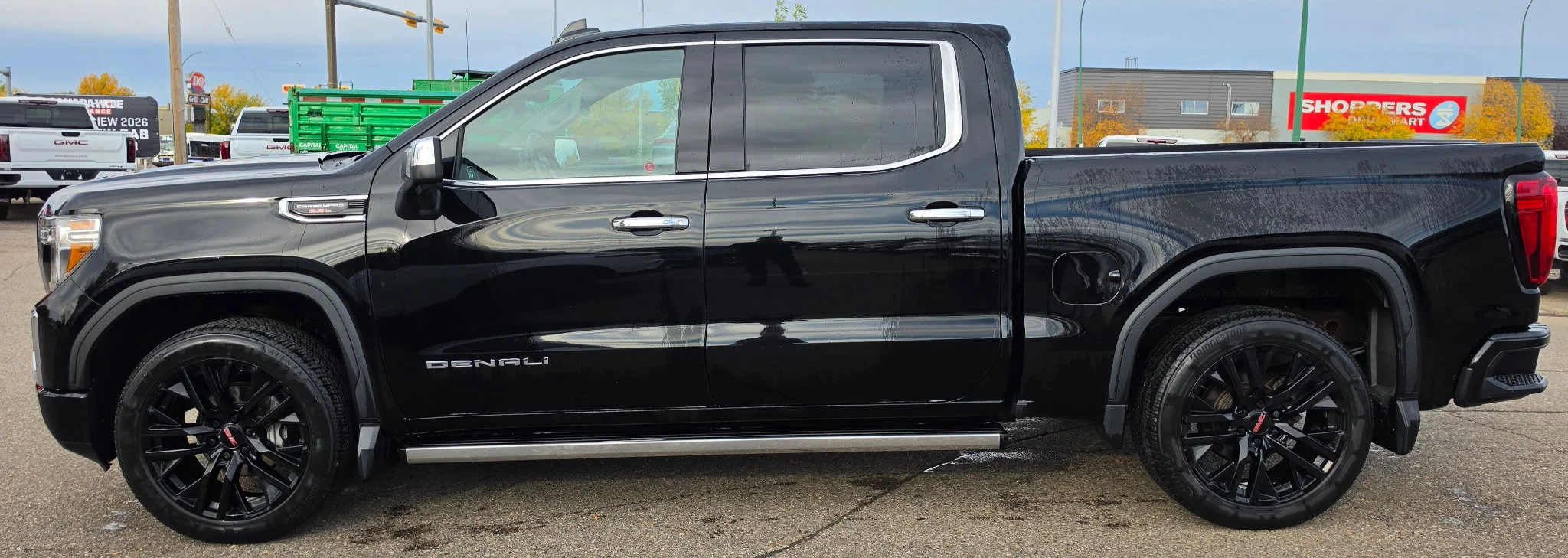 Used 2020 Black GMC Denali Crew Cab image 2