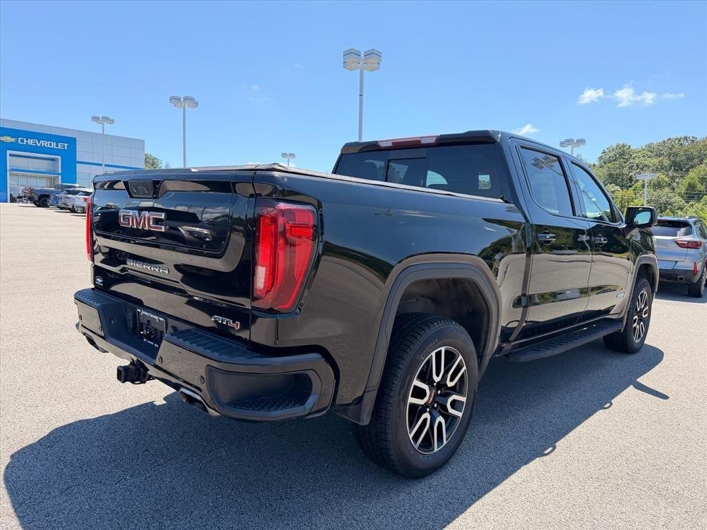 Used 2022 Onyx Black GMC AT4 image 4