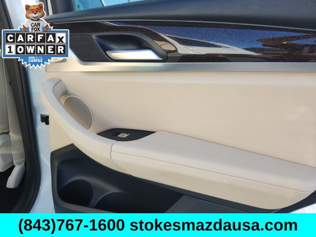 Used 2022 White BMW sDrive30i image 22