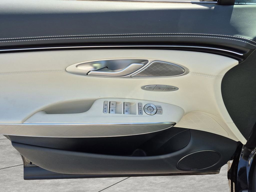 2025 GENESIS GV70 Advanced - Photo 18