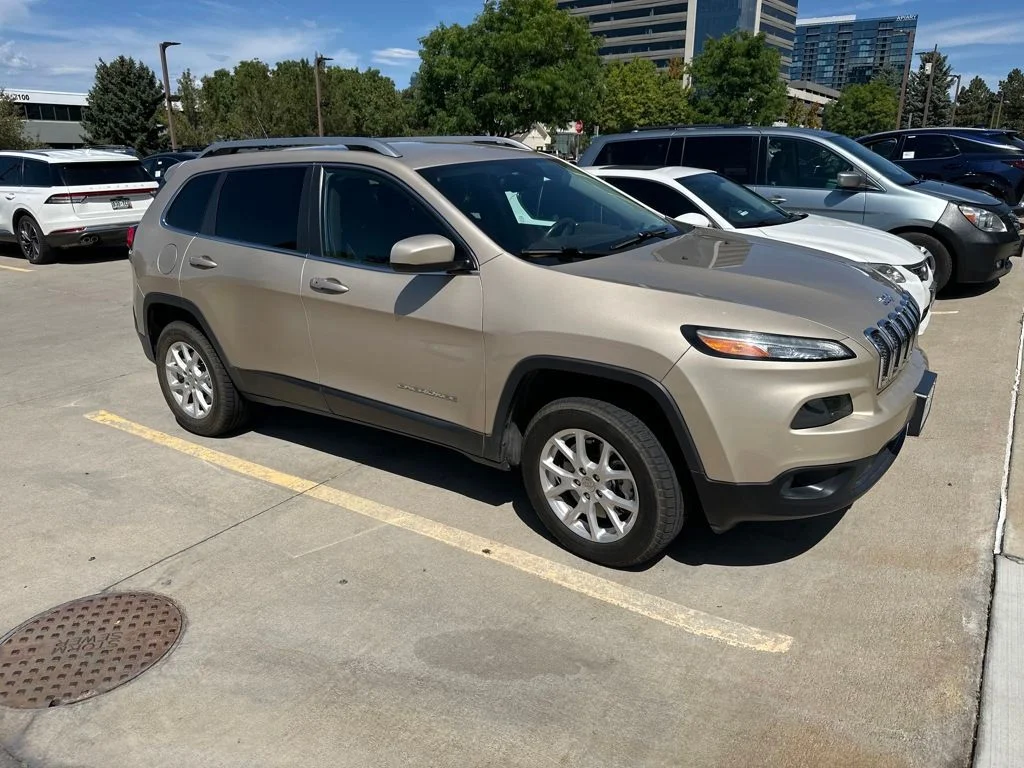 Used 2014 Beige Jeep Latitude image 2