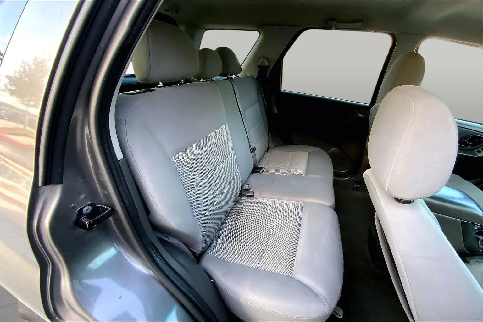 Used 2006 Silver Metallic Ford XLT image 19