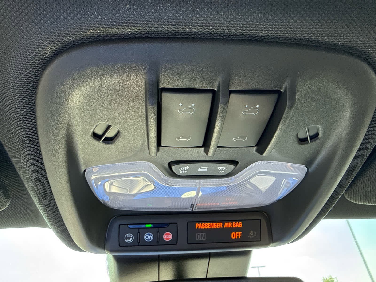 Used 2025 Onyx Black GMC AT4 image 12