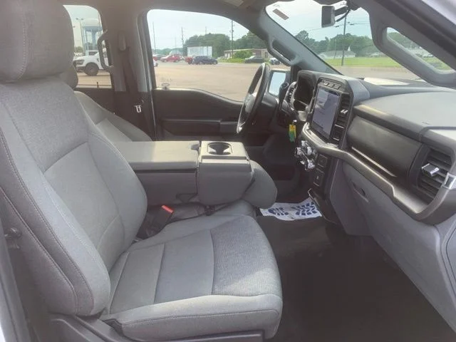 Used 2024 White Ford XLT image 23
