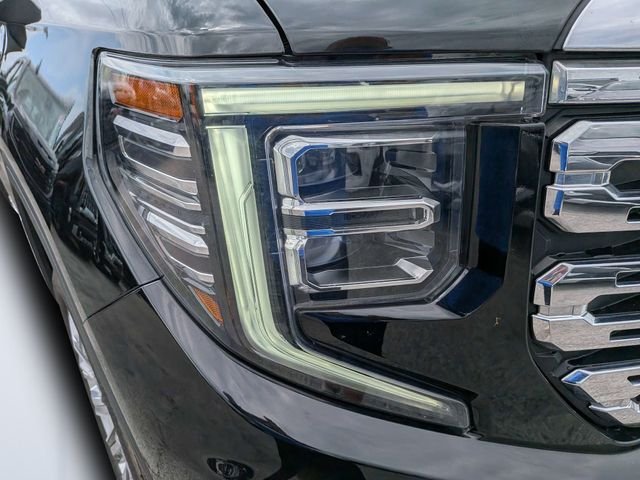 Used 2023 Black GMC Denali image 9