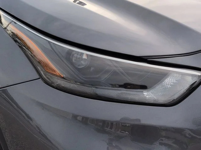 Used 2023 Gray Toyota L image 10