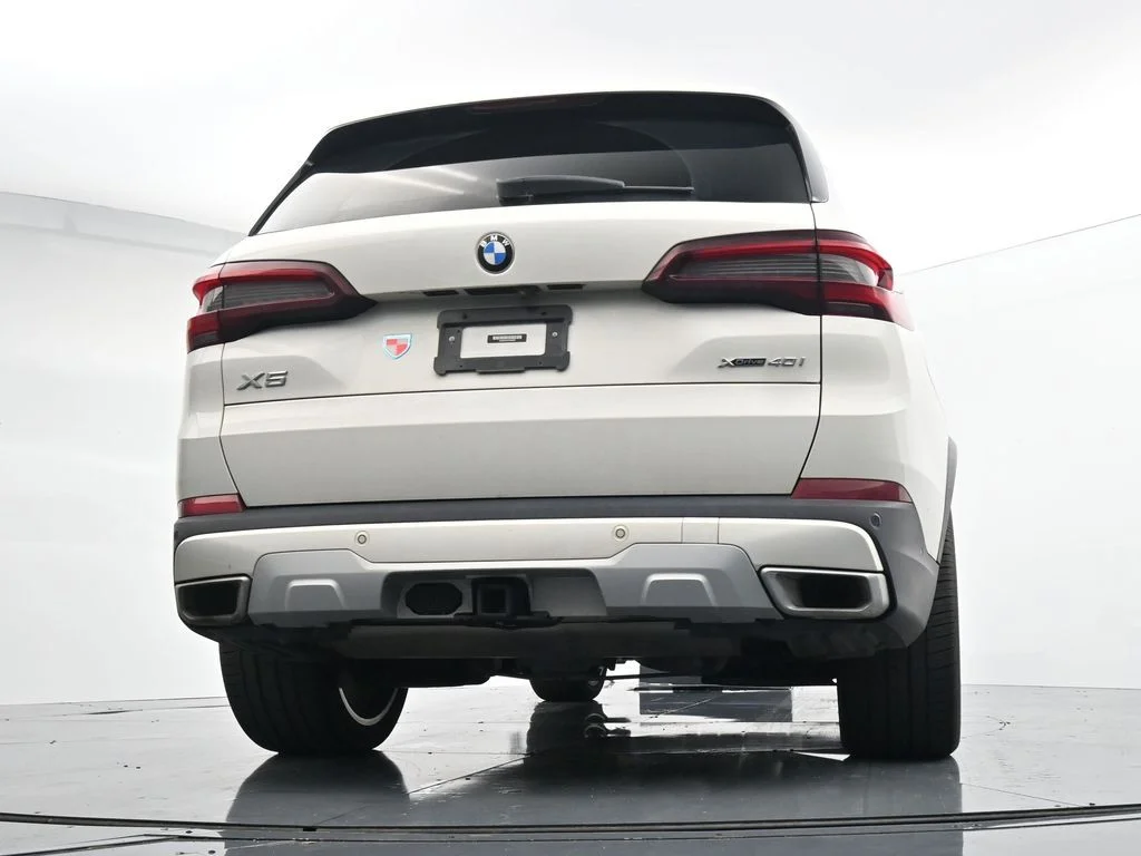 Used 2023 White BMW xDrive40i image 20