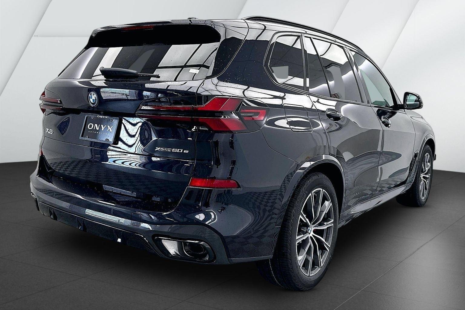 New 2026 Carbon Black Metallic BMW xDrive50e image 6