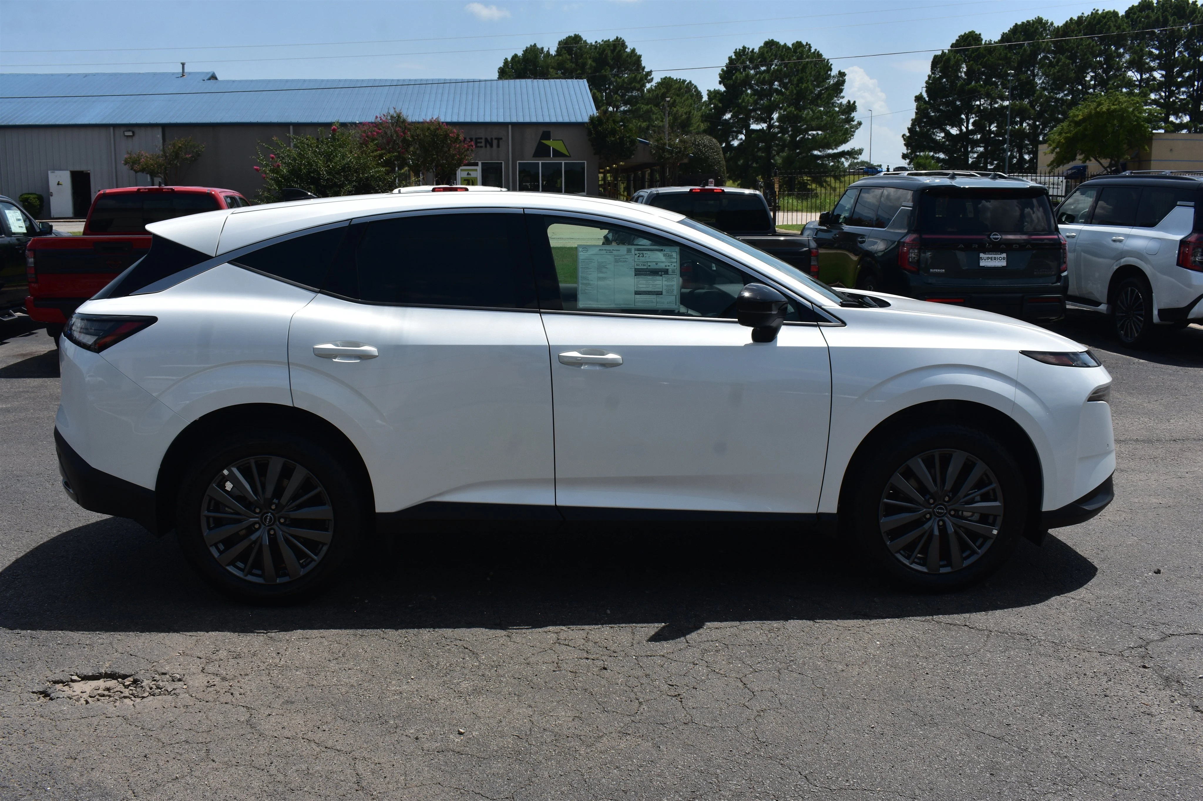 New 2026 Everest White Pearl Tricoat Nissan SL image 4