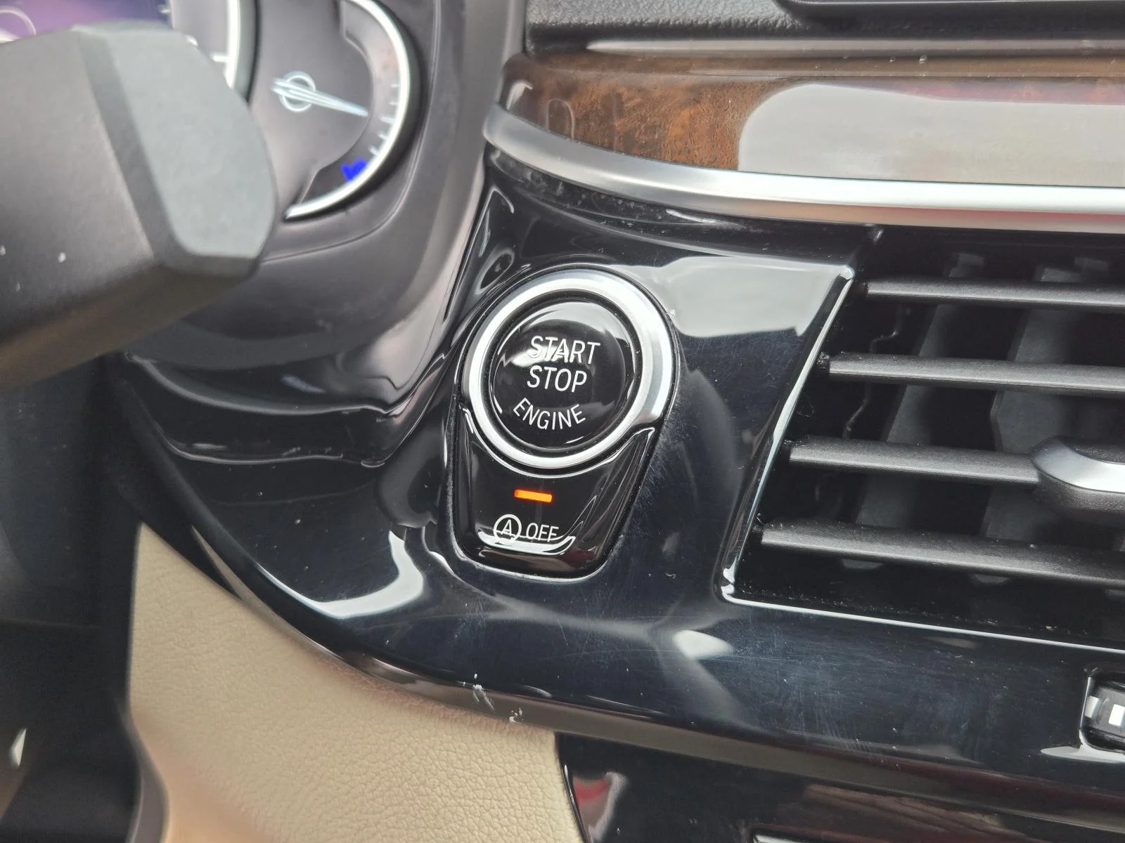 2019 BMW 5 Series 530i - Photo 13