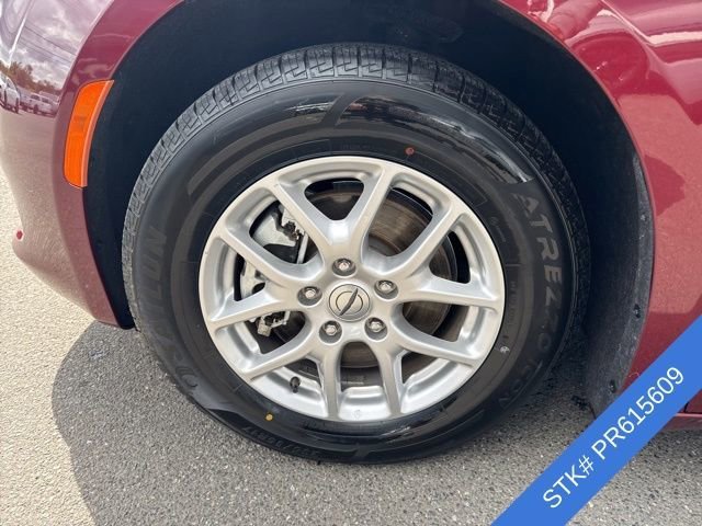 Used 2023 Velvet Red Pearlcoat Chrysler LX image 4