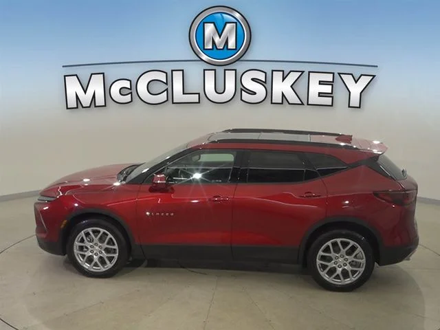 Used 2025 Red Chevrolet LT image 10