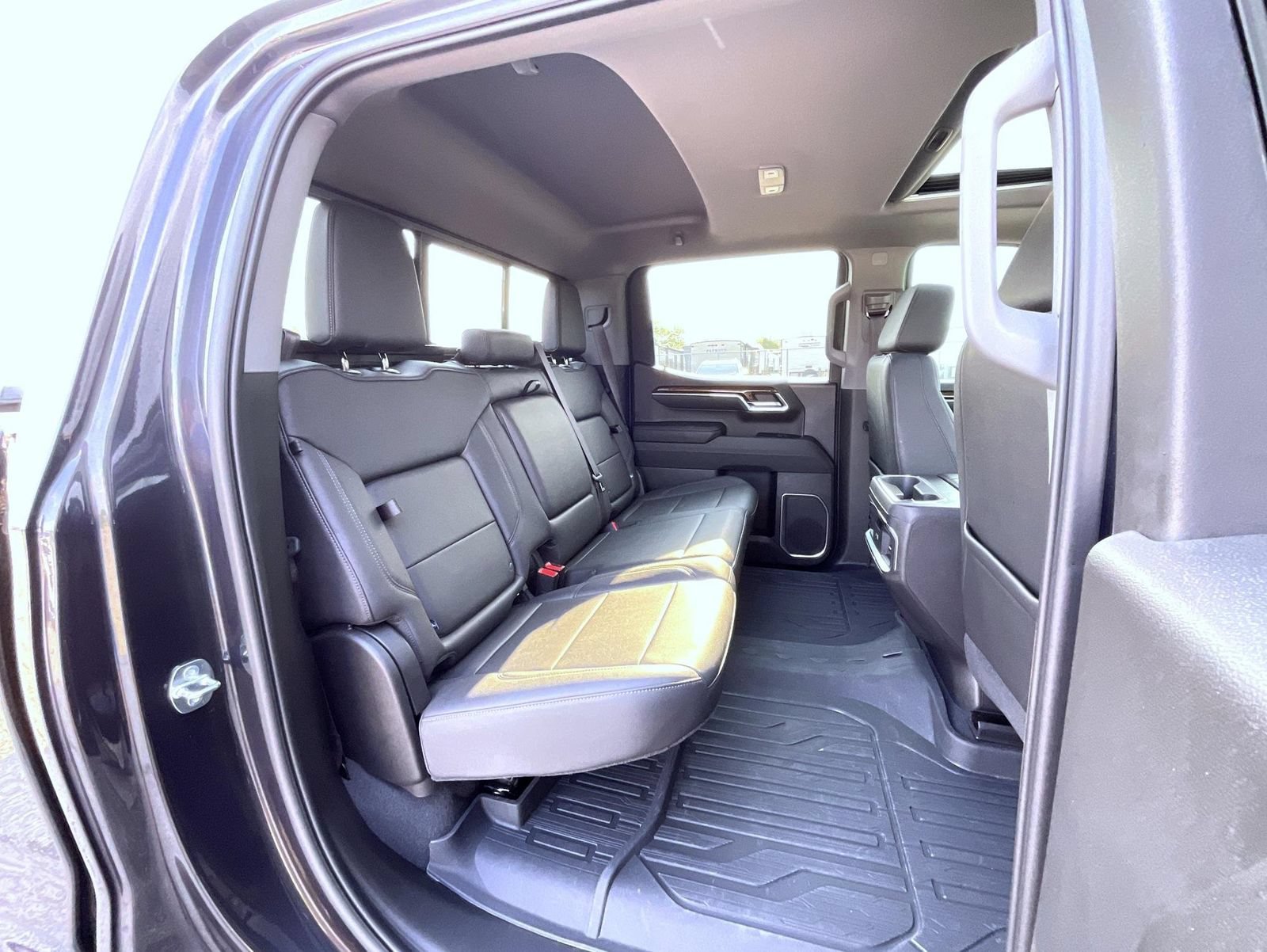 Certified Used 2023 Titanium Rush Metallic GMC Elevation image 20
