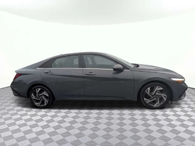 Used 2025 Hyundai Elantra SEL with VIN KMHLS4DGXSU923244 for sale in Lake City, FL