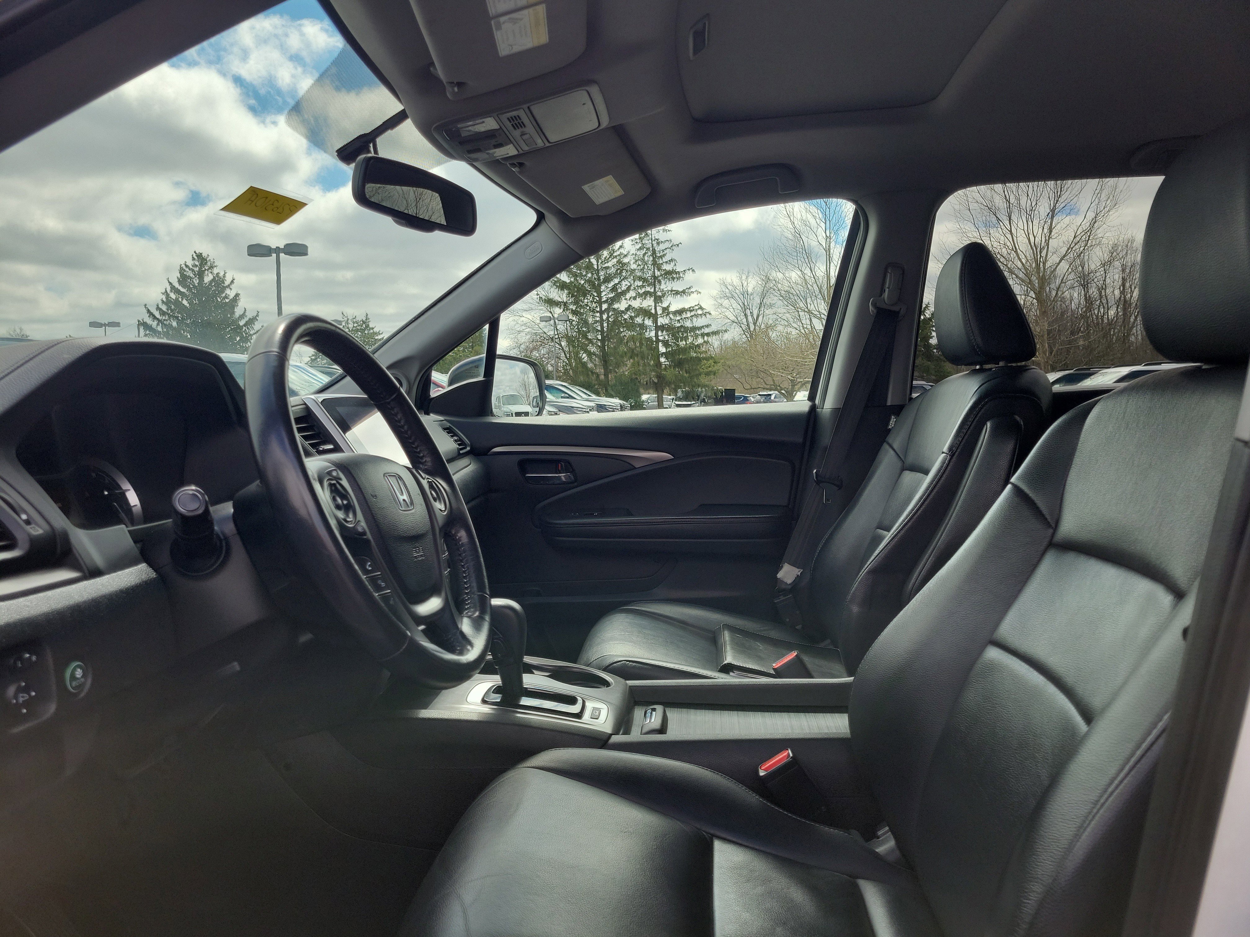 Used 2017 White Diamond Pearl Honda EX-L image 15