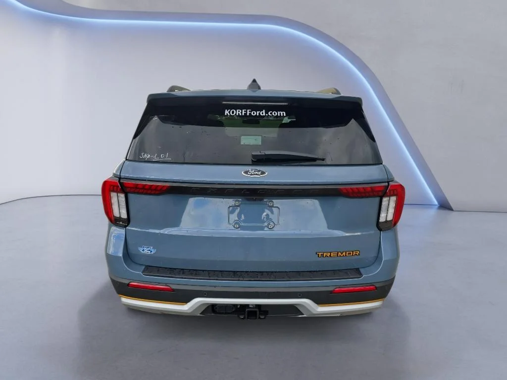 New 2026 Vapor Blue Metallic Ford Tremor® image 6