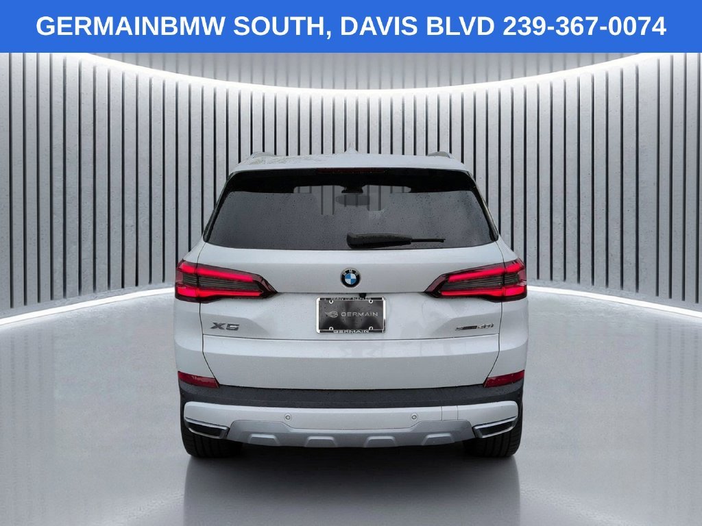 Used 2021 White Metallic BMW sDrive40i image 6