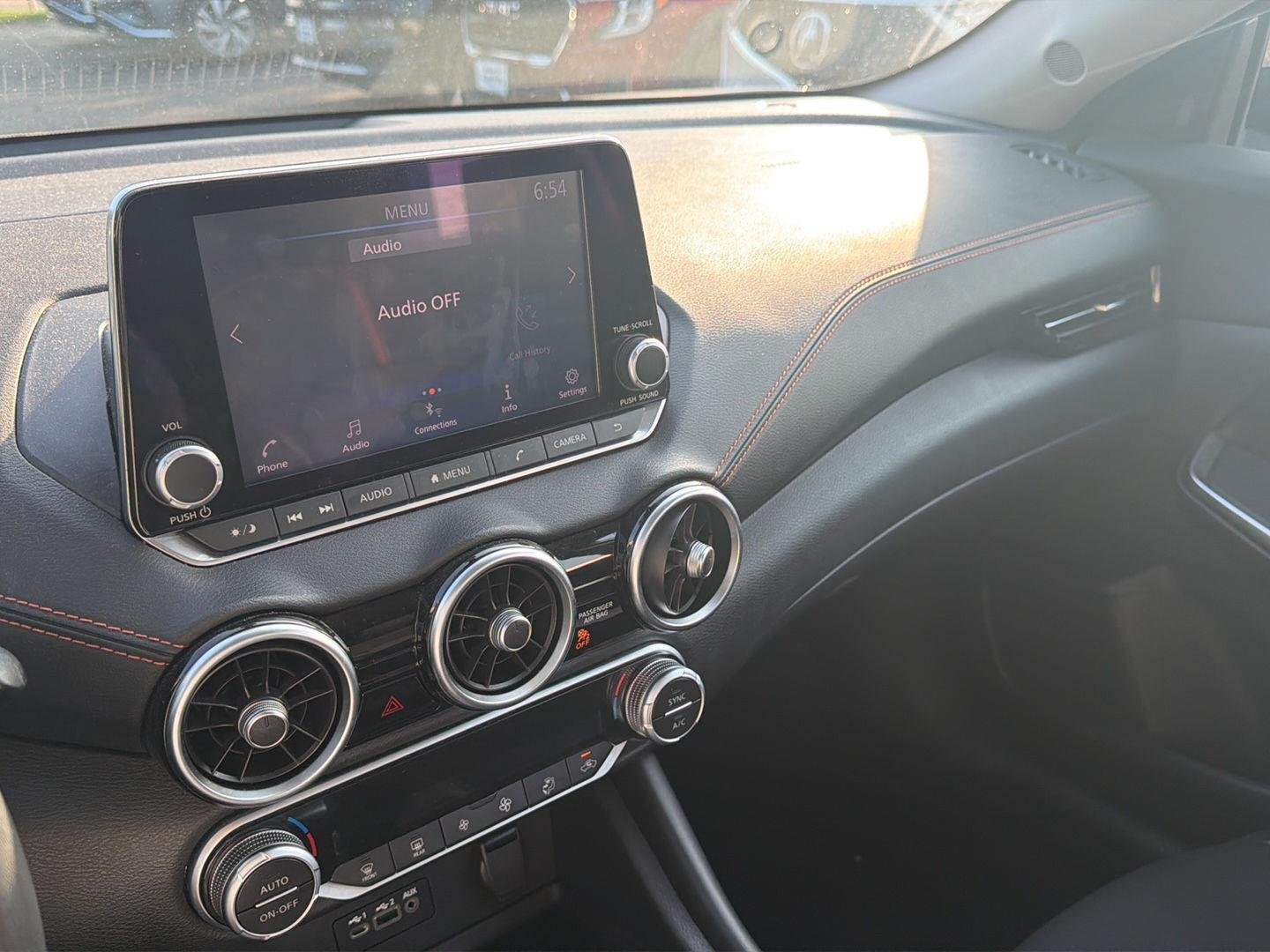 Used 2021 Aspen White/Super Black Nissan SR image 9