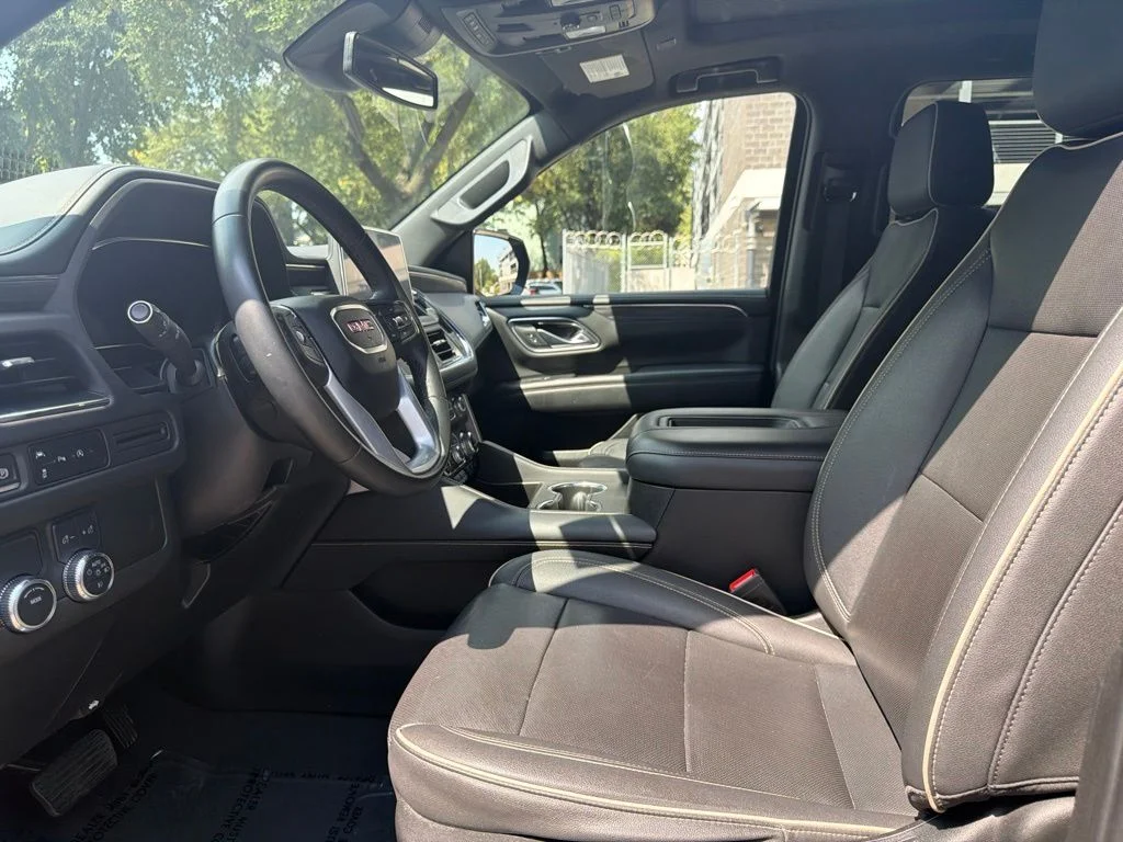 Used 2023 Black GMC SLT image 18