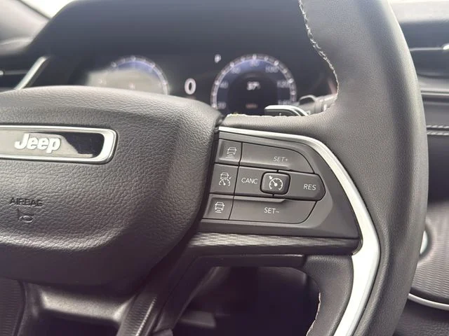 Used 2024 White Jeep Altitude image 16
