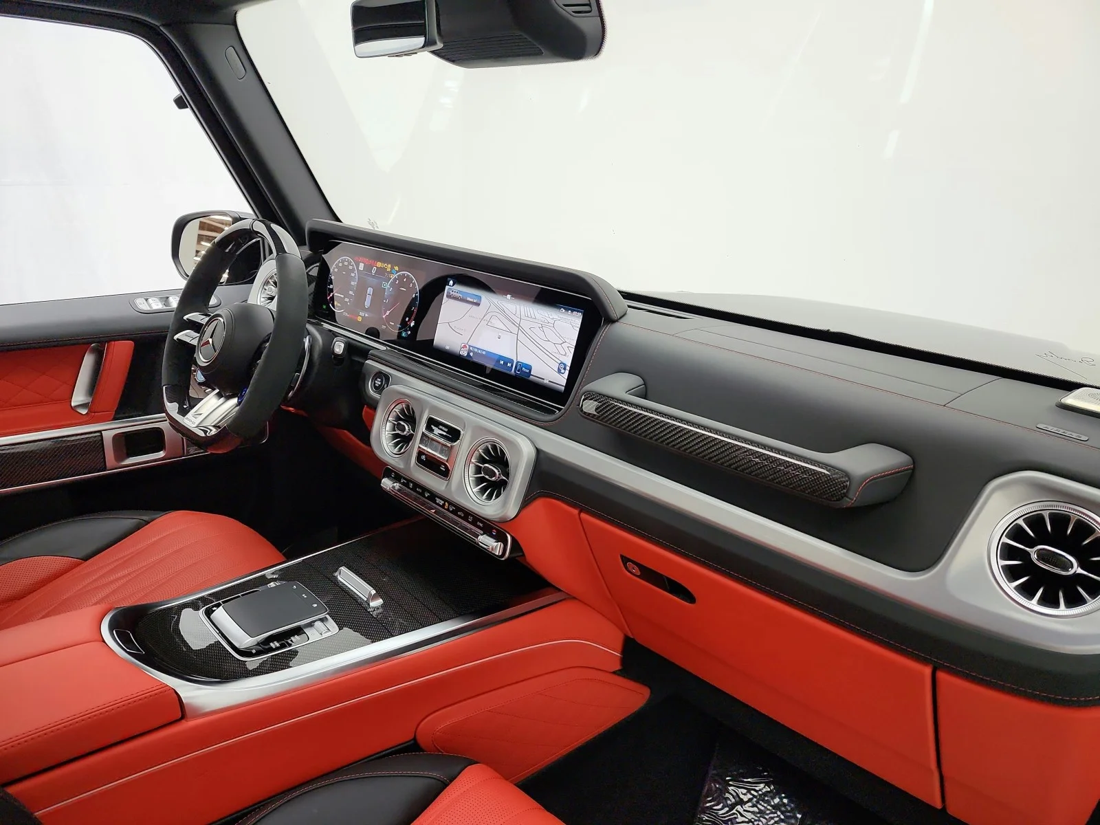 Used 2025 Obsidian Black Metallic Mercedes-Benz AMG® G 63 SUV image 19