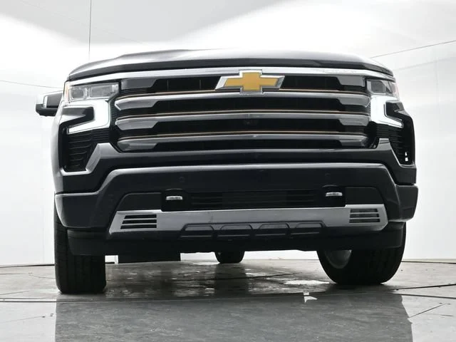Used 2022 Dark Ash Metallic Chevrolet High Country image 26