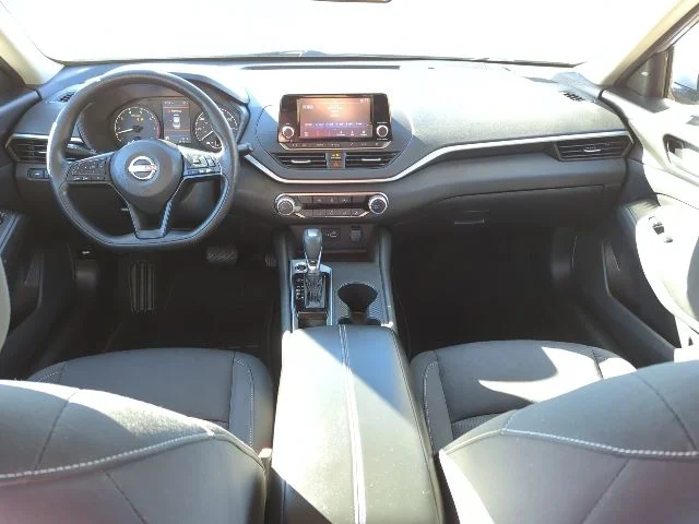 Used 2023 Silver Nissan 2.5 S image 7