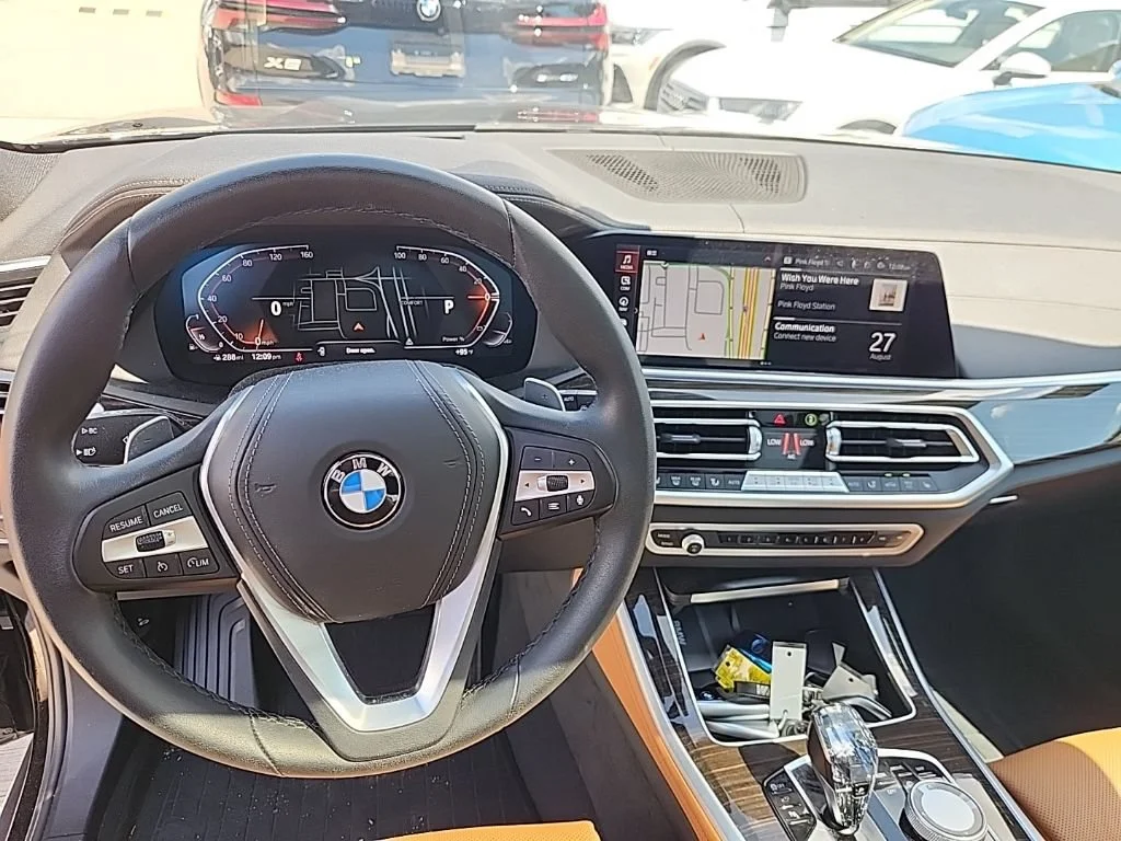 Certified Used 2023 Jet Black BMW xDrive40i image 4
