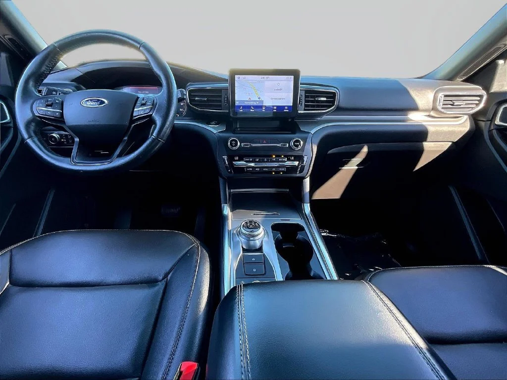 Used 2020 Blue Ford XLT image 7